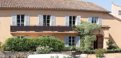 Hotel Le Y Saint-Tropez 4*,